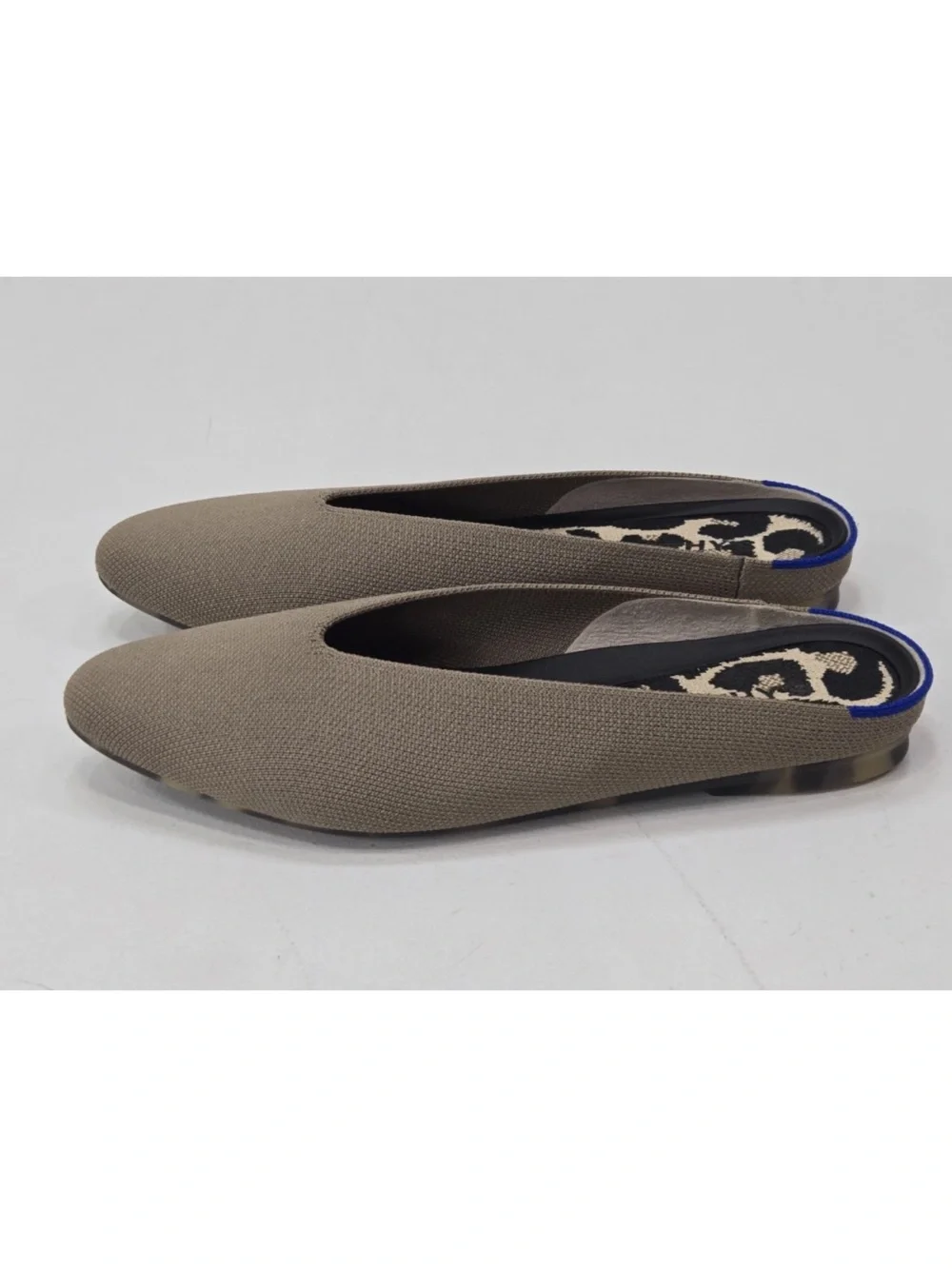 Rothys rothy almond